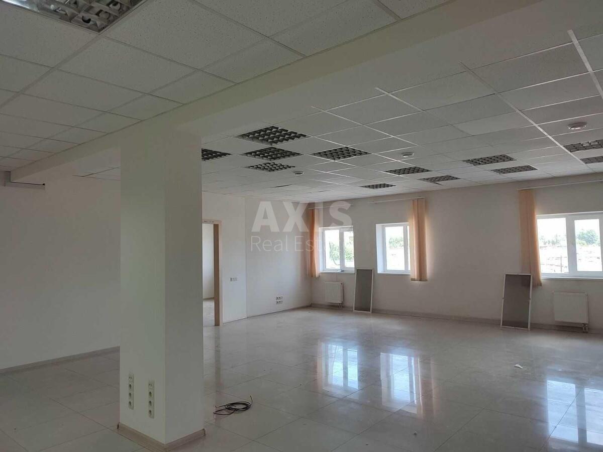 Office vul. Berezhans'ka 12Б, 387m2594503