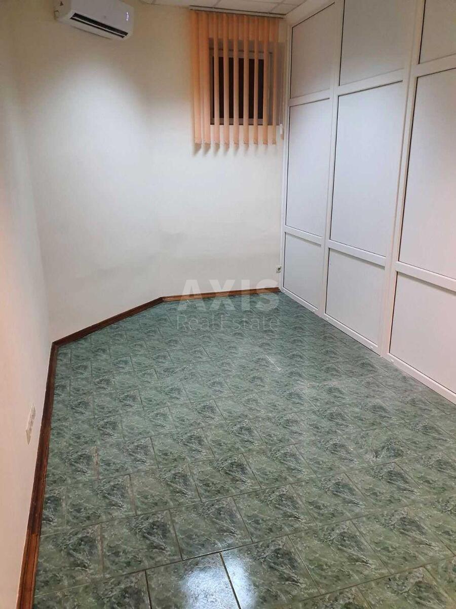 Office pr-t Lesja Kurbasa 1Б, 170m25946413