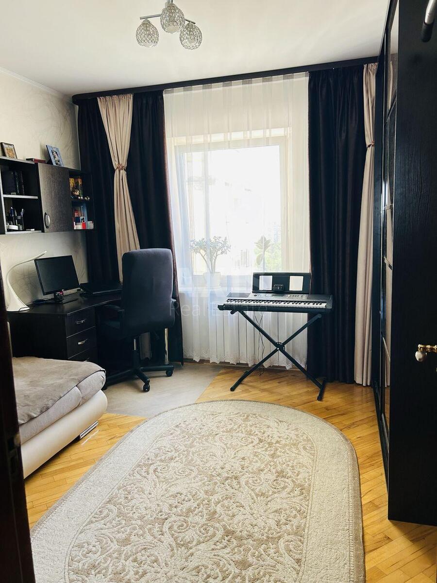 3k apartment pr-t Grygorenka Petra 5584597