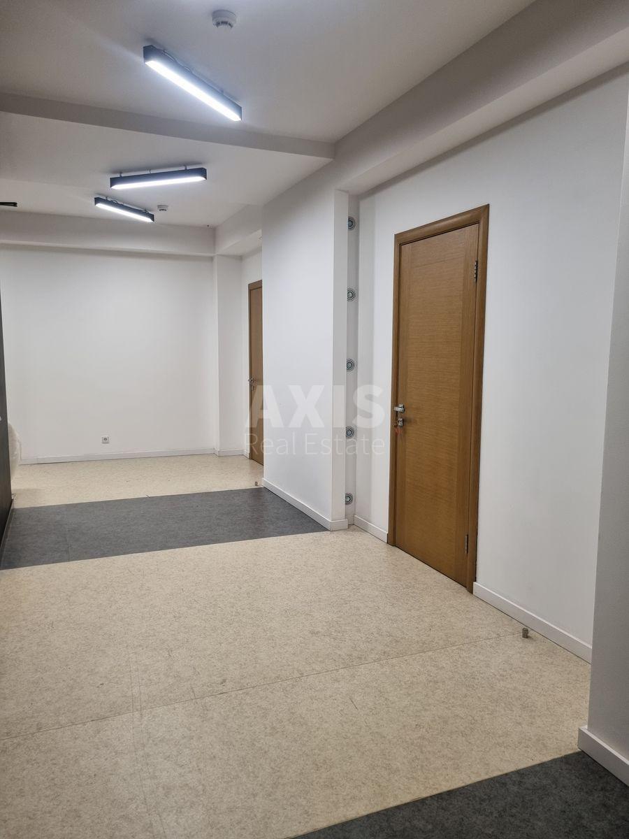 Office vul. Brajchevs'kogo Myhajla 22, 205m24