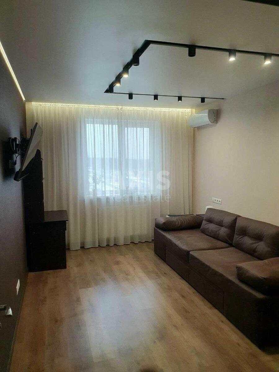 2k apartment vul. Sim'i' Kul'zhenkiv 332