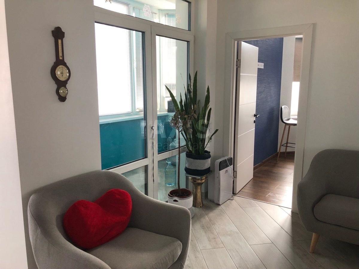 1k apartment vul. Jevgena Konoval'cja 343