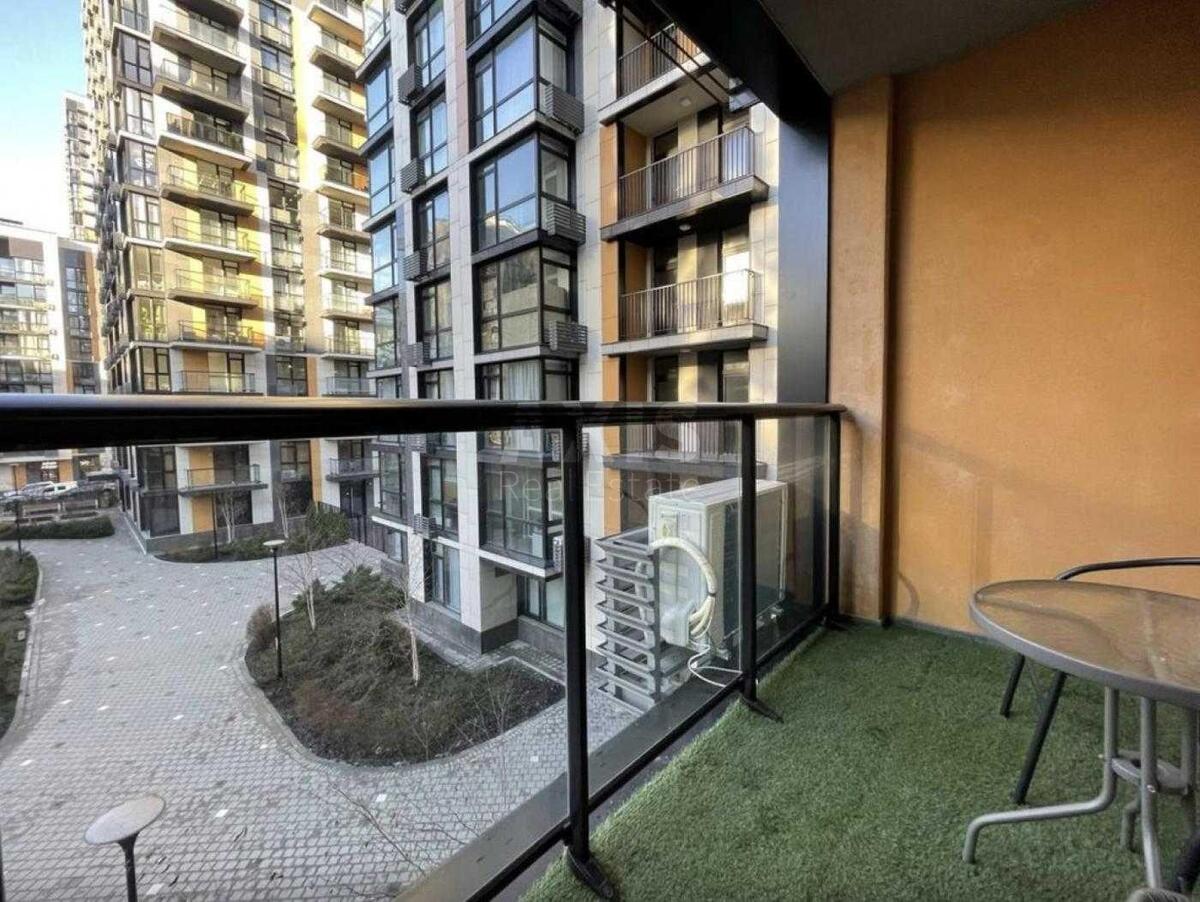 Office vul. Kudri Ivana 1, 300m26027212