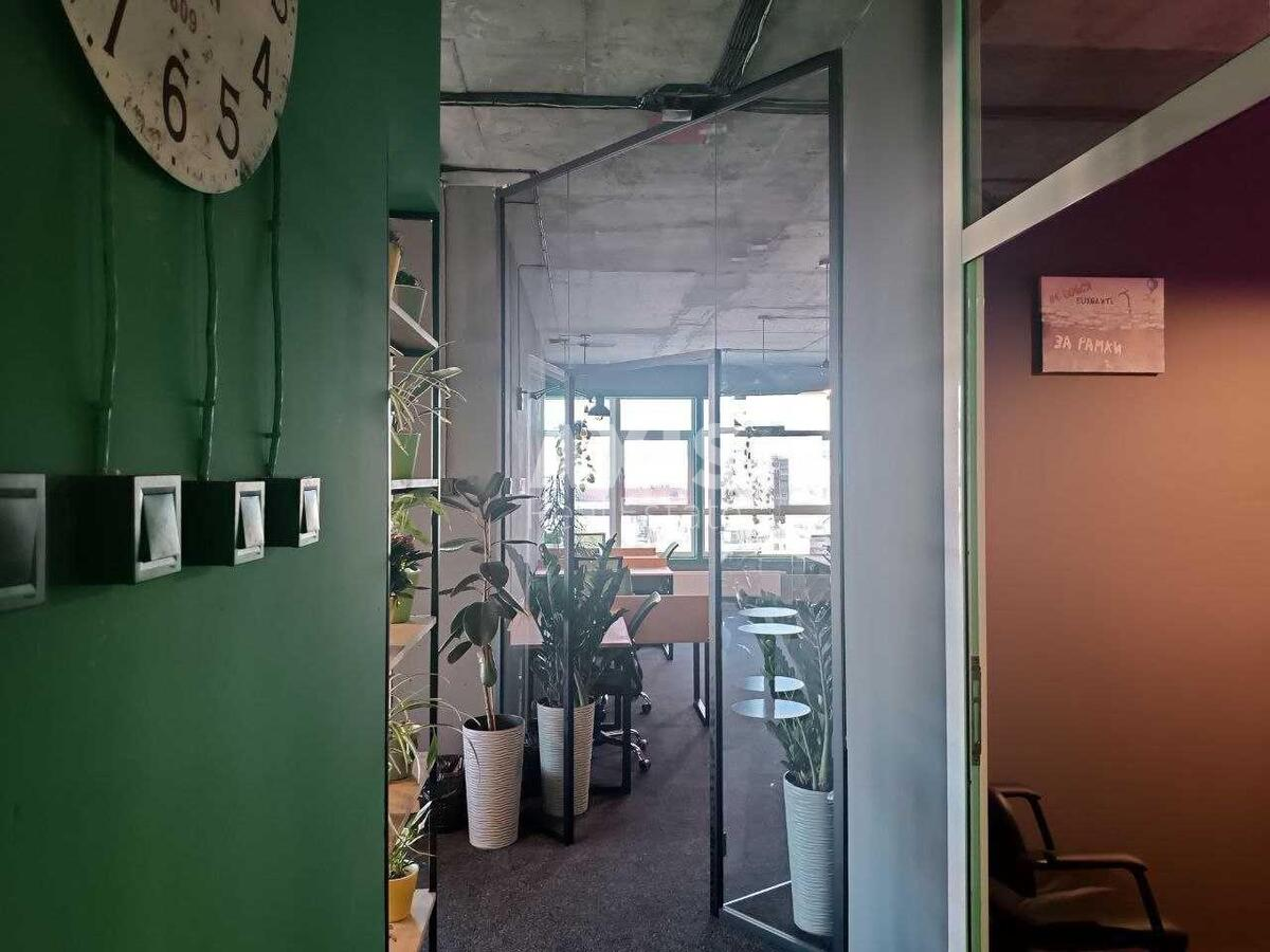 Office uzv. Klovs'kyj 7, 24m24