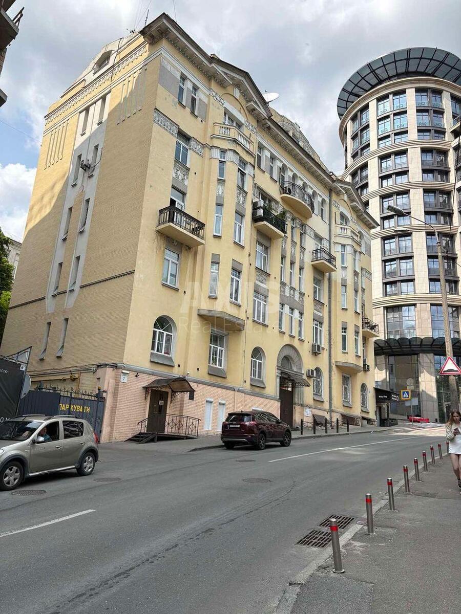 Office vul. Malevycha Kazymyra 86Г, 81m2