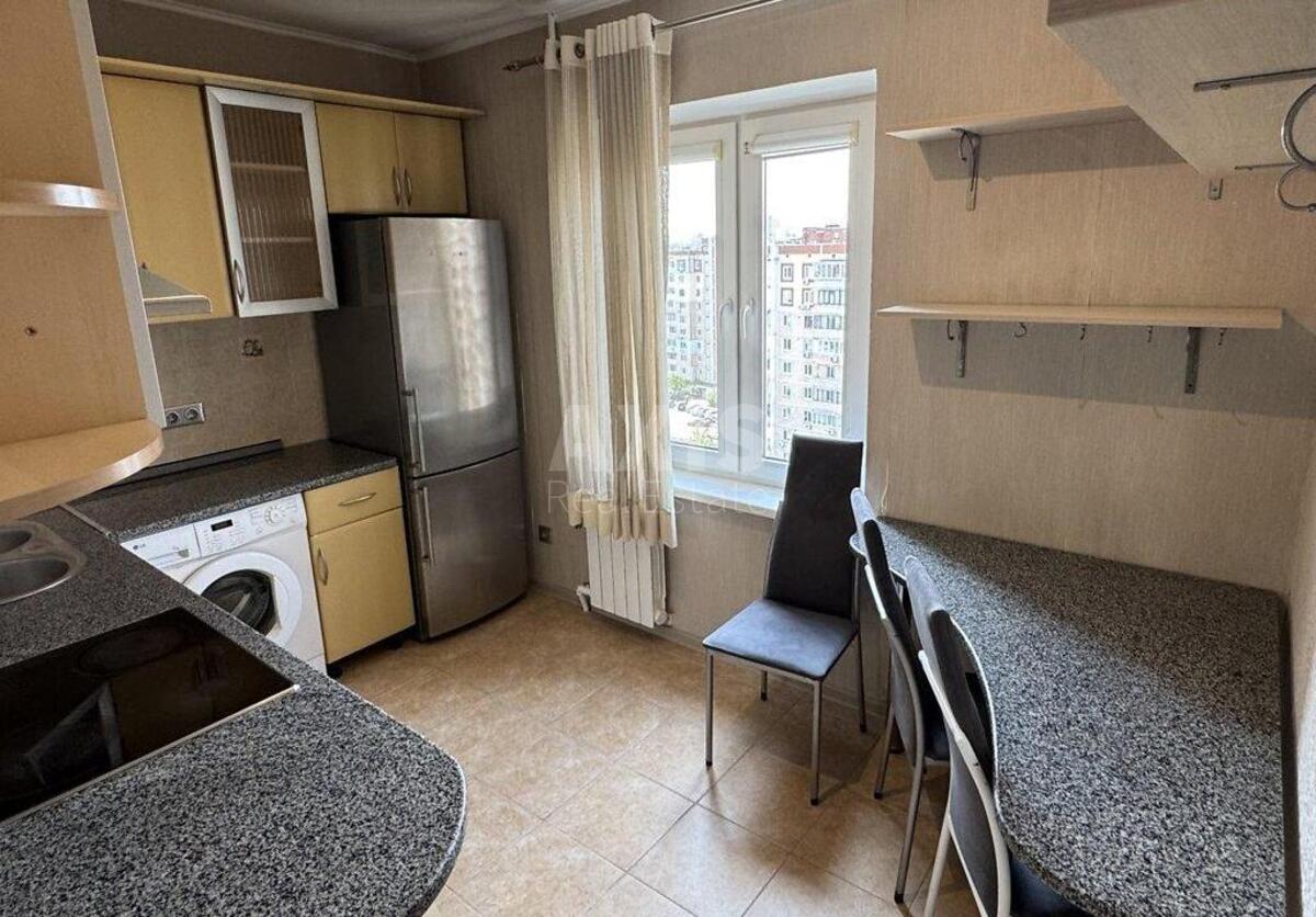 3k apartment pr-t Majakovs'kogo Volodymyra 690
