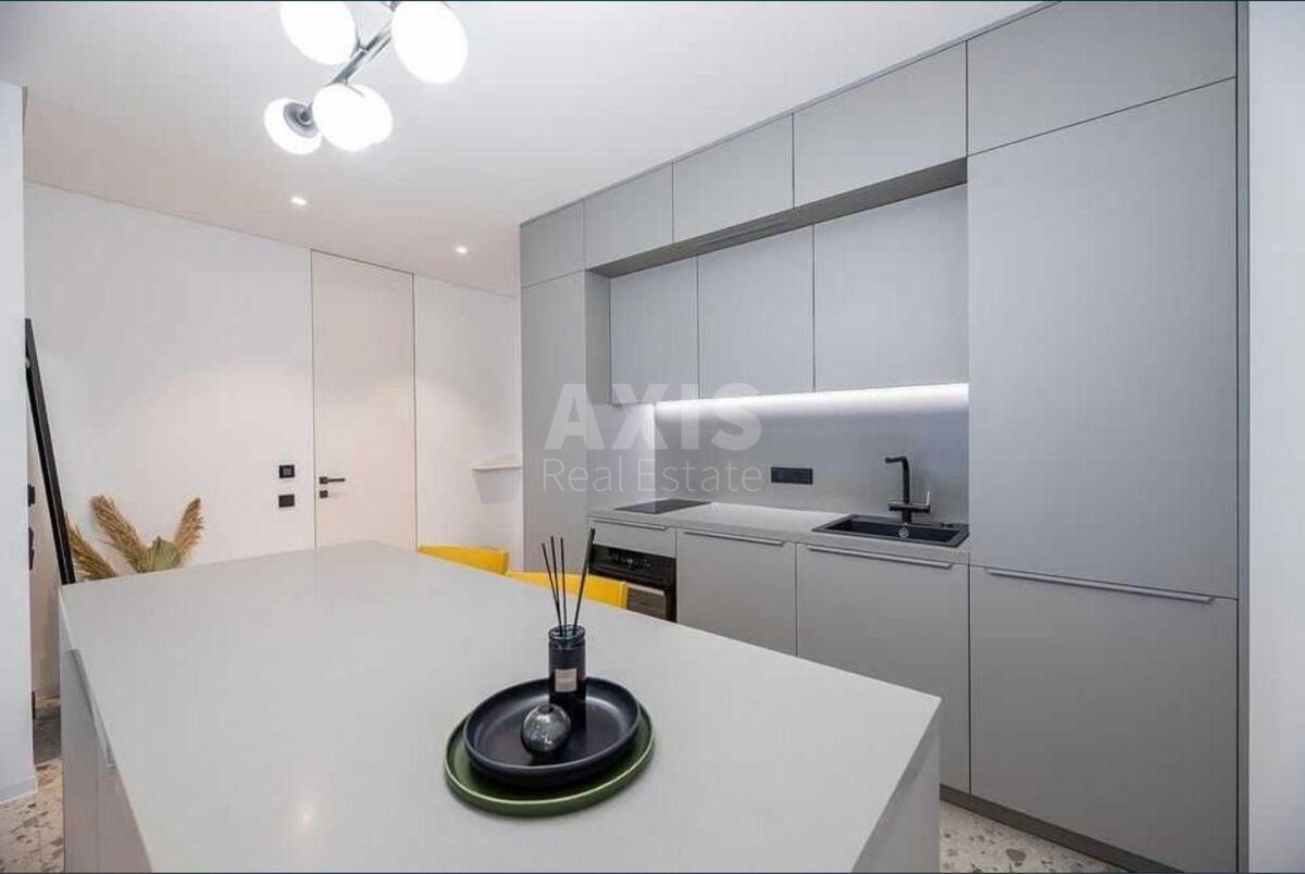 2k apartment vul. Predslavyns'ka 53