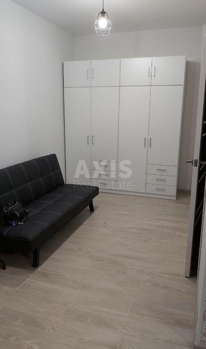 1k apartment vul. Metrologichna 21А1