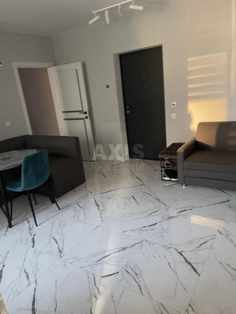 2k apartment vul. Kadets'kyj gaj 10