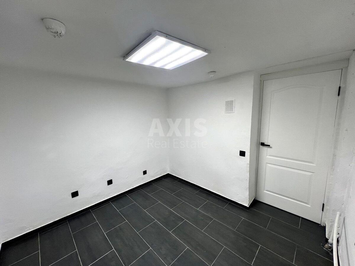 Office vul. Kyrylivs'ka 118/2, 110m2611962