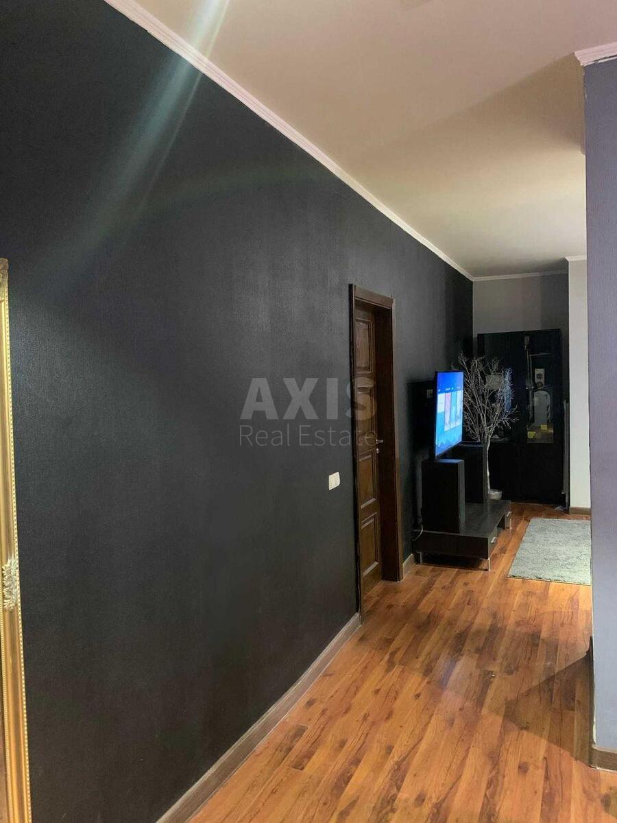 2k apartment pr-t Lesja Kurbasa 5В4