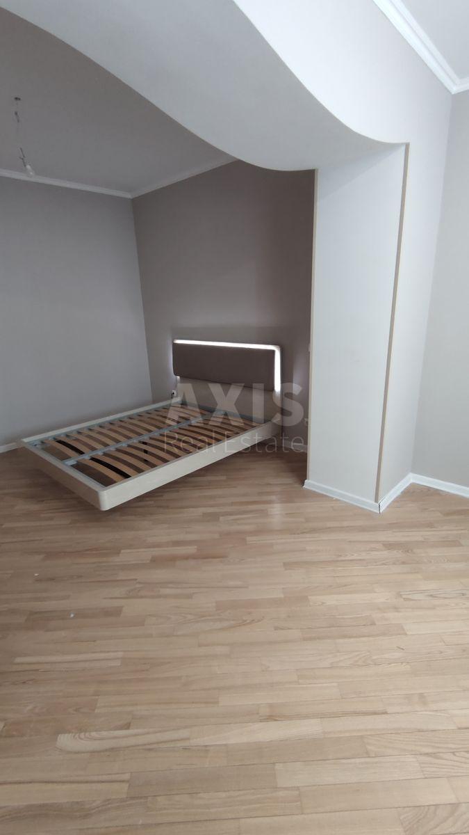 4k apartment vul. Vyshgorods'ka 45/25