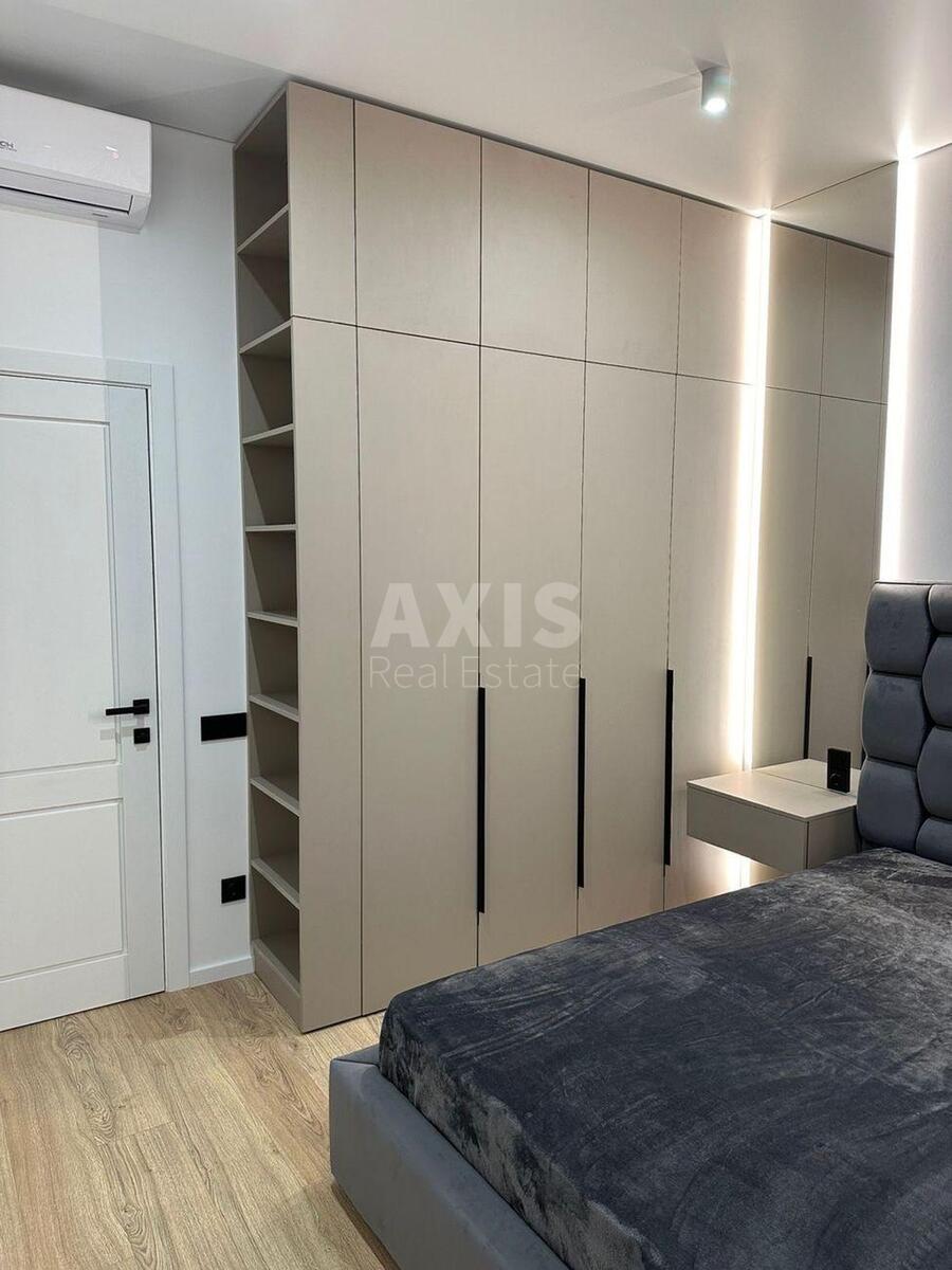 1k apartment vul. Bul'varno-Kudrjavs'ka 17Б4