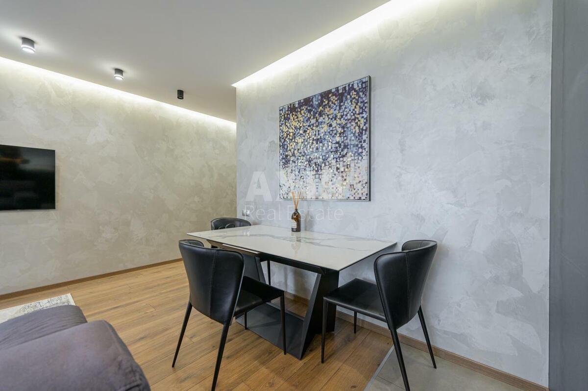 2k apartment vul. Antonovycha 74581054