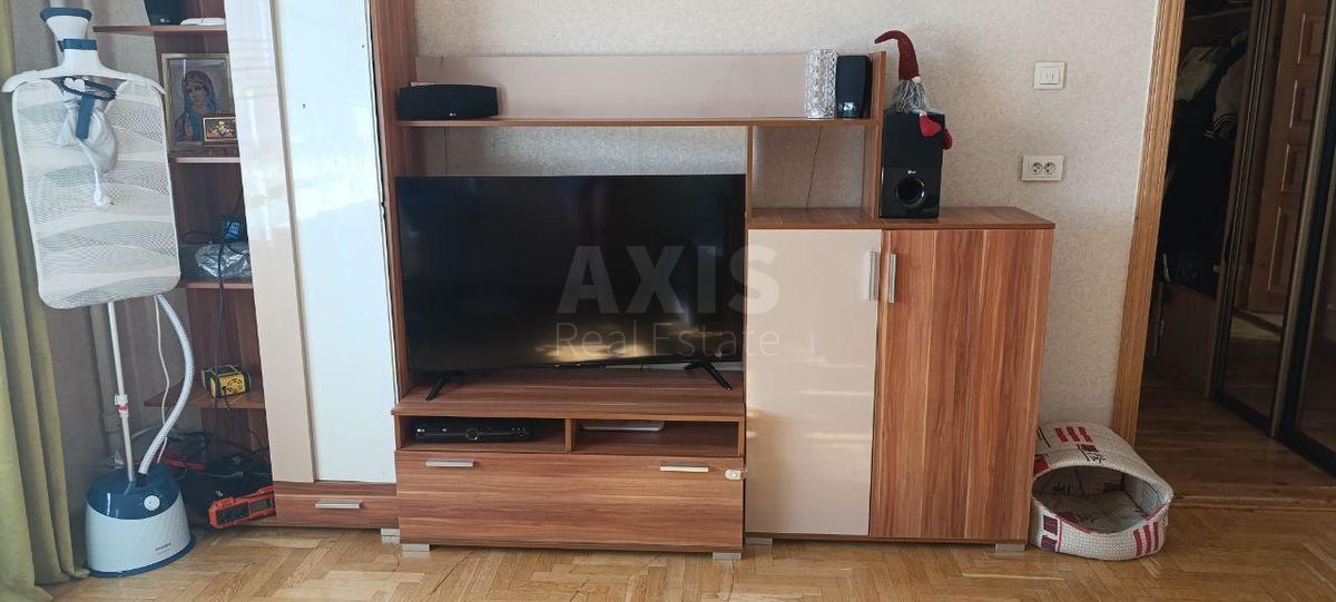 2k apartment vul. Krushel'nyc'koi' Solomii' 32