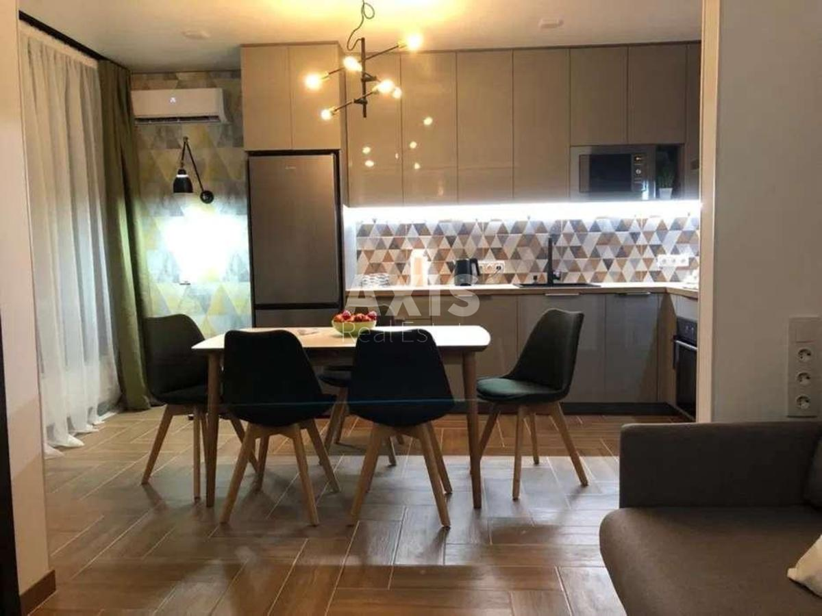 1k apartment vul. Sverstjuka Jevgena 423979