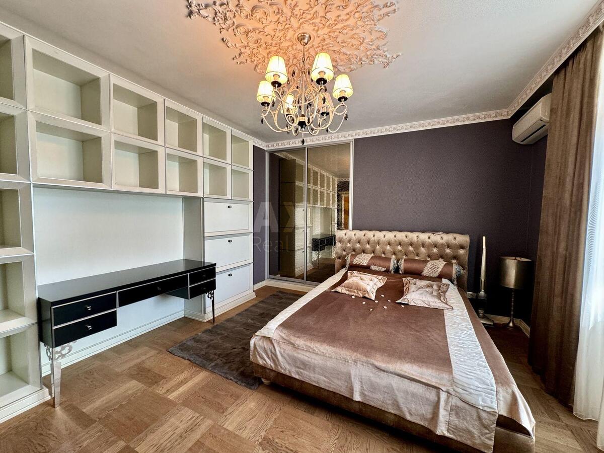 4к квартира ул. Окипной Раисы 10Б572077
