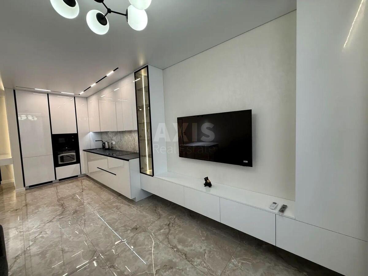 1k apartment nab. Dniprovs'ka 15К619991