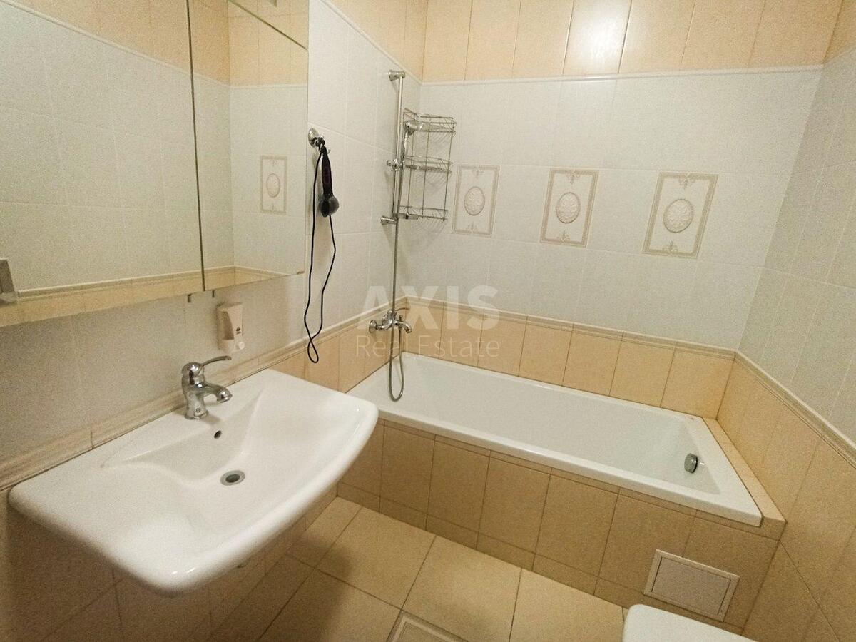 3k apartment vul. Jevgena Konoval'cja 44А3