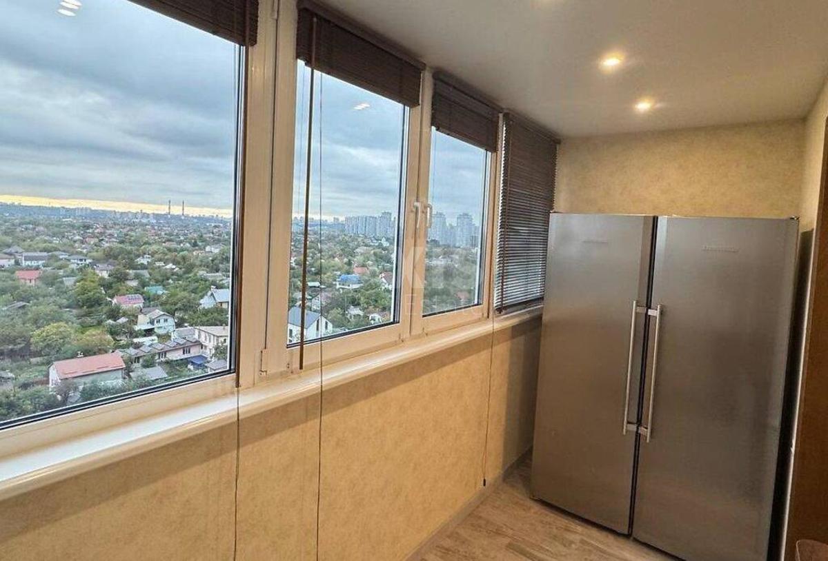 2k apartment vul. Vashhenka Grygorija 15