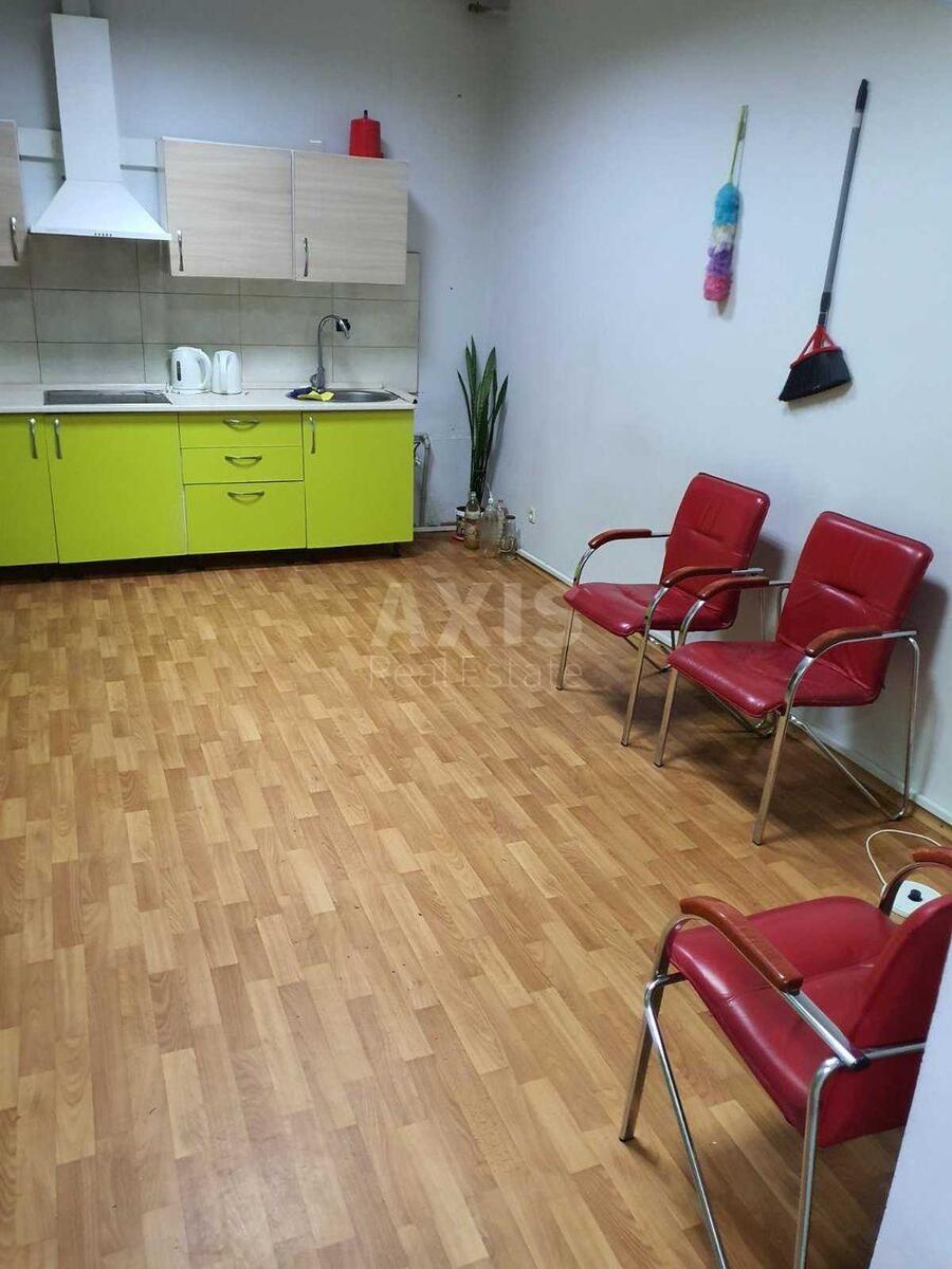Office pr-t Lesja Kurbasa 1Б, 170m25946414