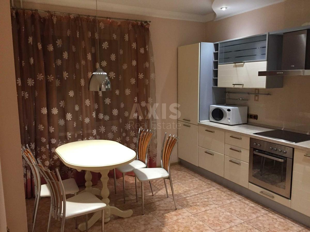3k apartment vul. Mykil's'ko-Slobids'ka 4В2