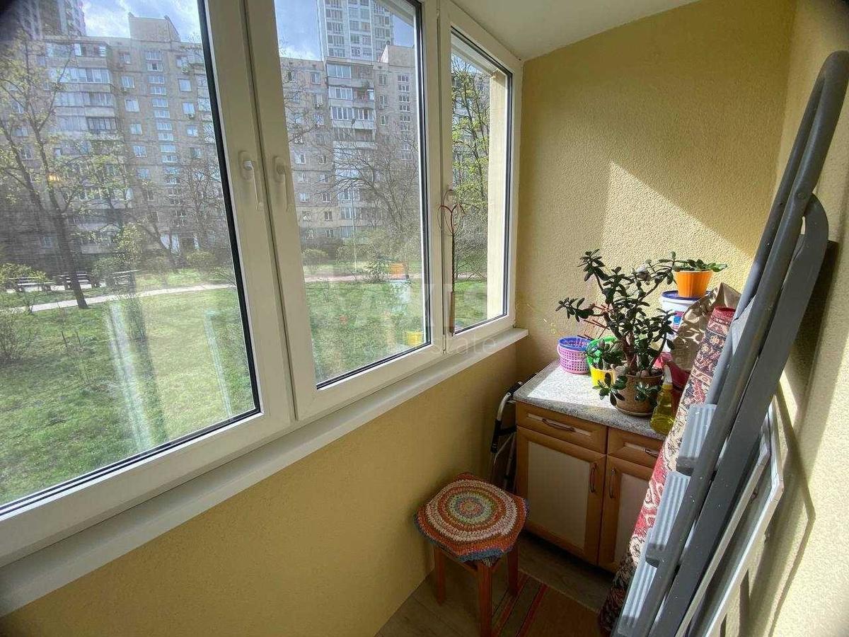 3k apartment pr-t Tychyny Pavla 33