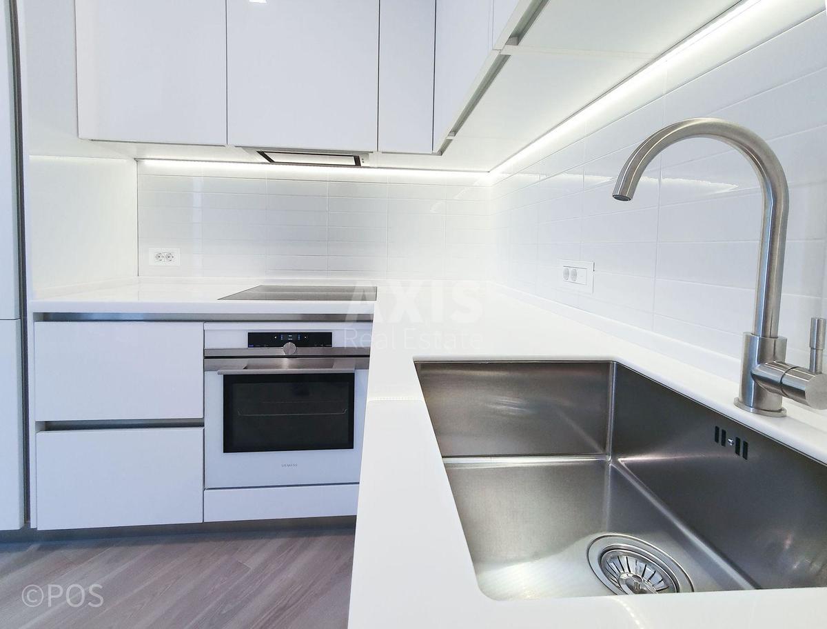 2k apartment vul. Jevgena Konoval'cja 26А6