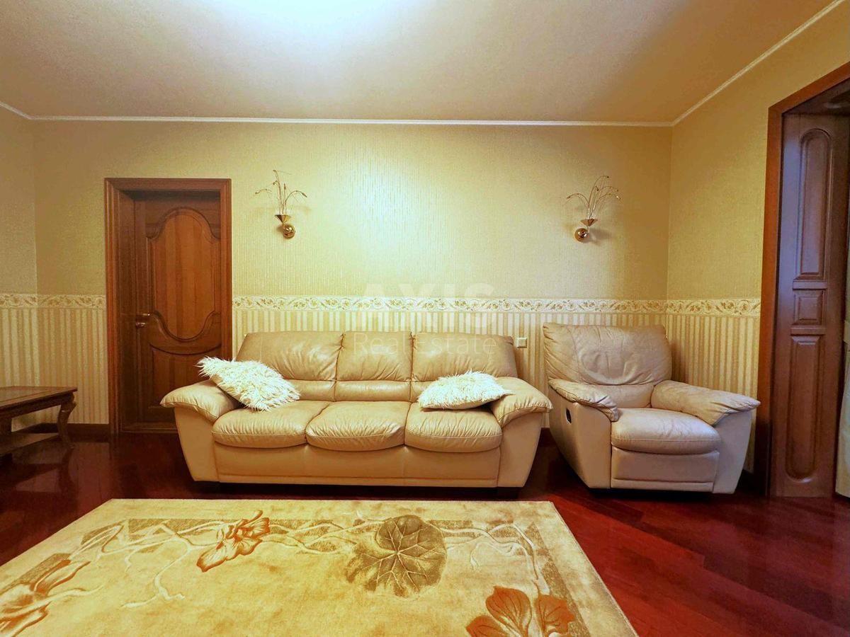 3k apartment vul. Bal'zaka Onore de 865