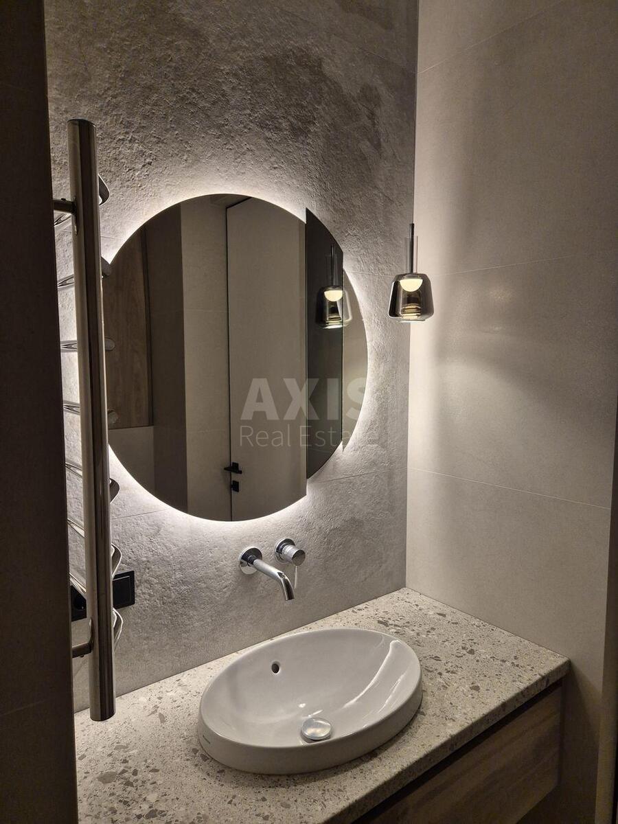 3k apartment vul. Saljutna 2Б584859