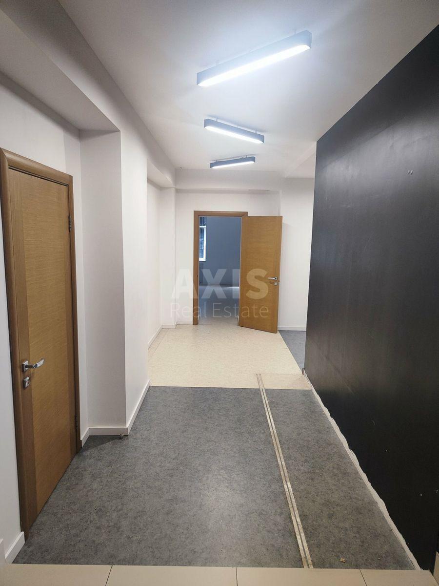 Office vul. Brajchevs'kogo Myhajla 22, 205m25