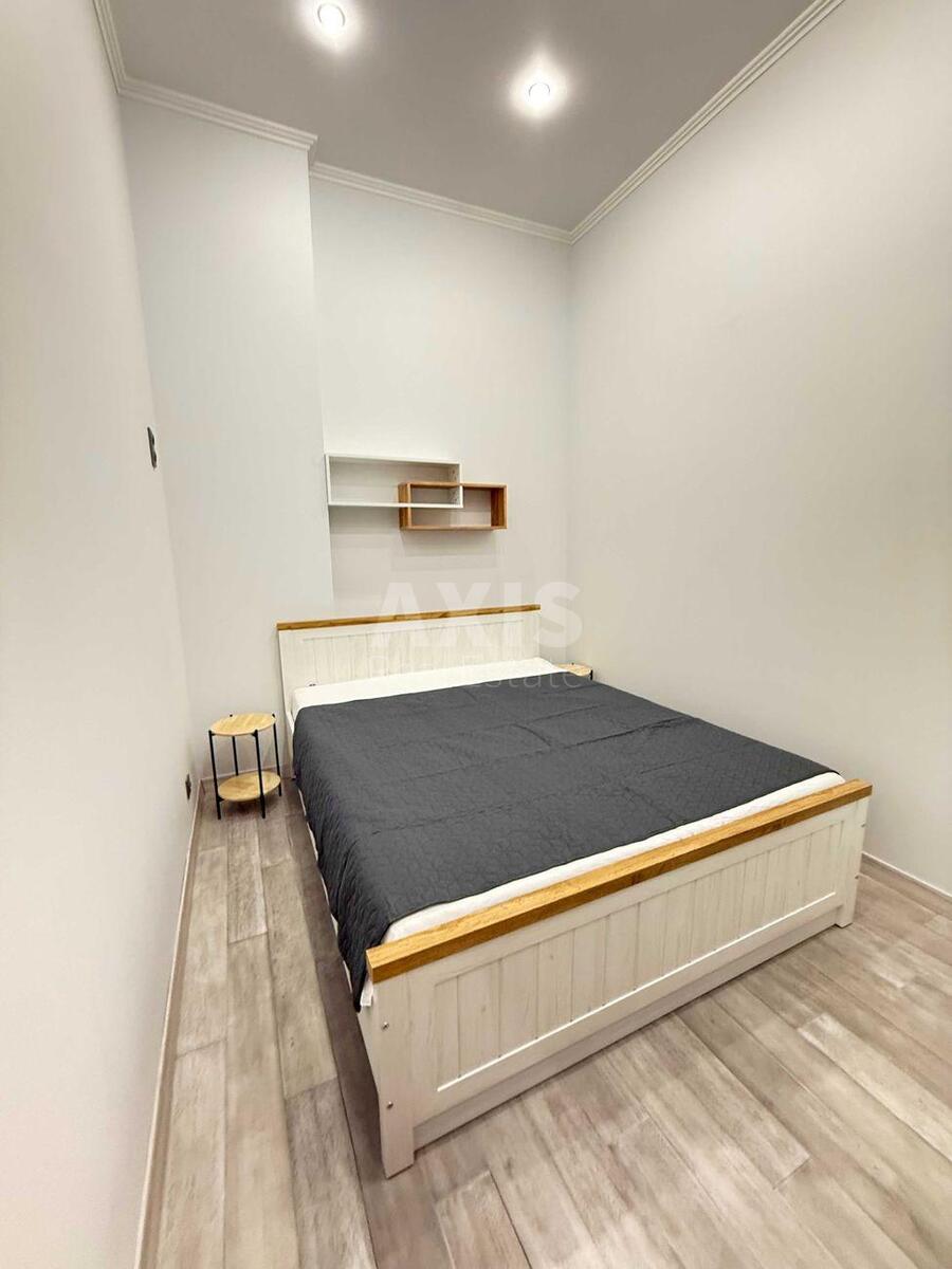 1k apartment vul. Ljuterans'ka 16630414