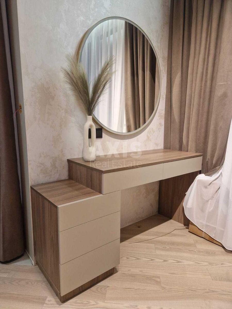 2k apartment vul. Dragomyrova Myhajla 14А4