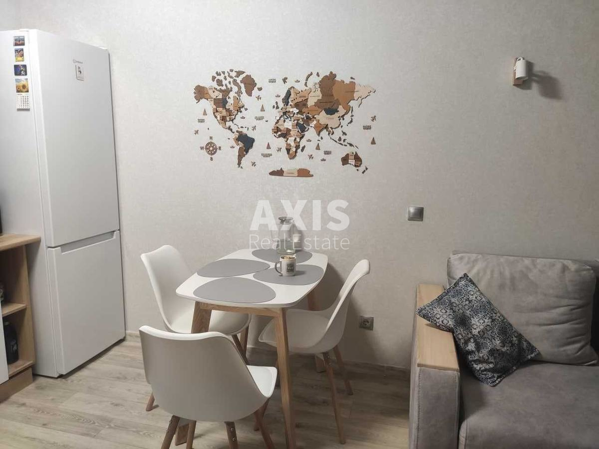 2k apartment vul. Krams'kogo Ivana 10Л