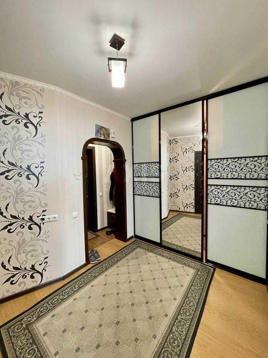 1k apartment vul. Oleny Pchilky 84