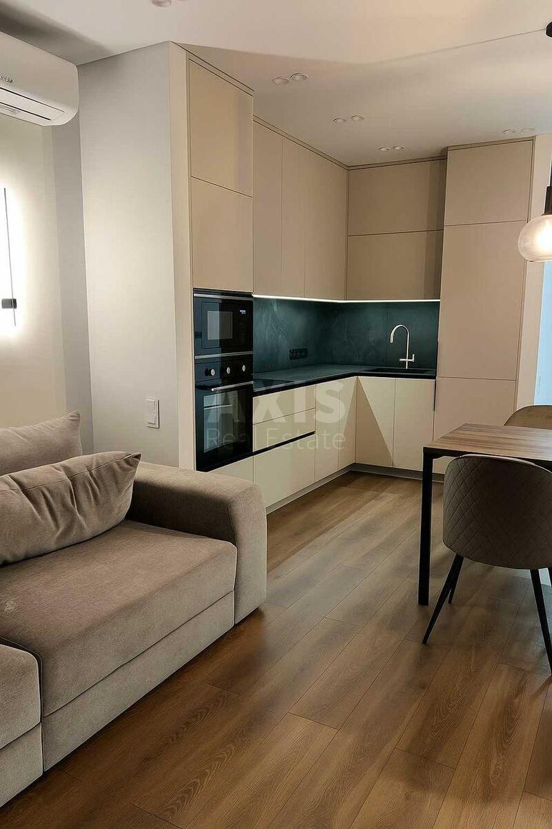 3k apartment nab. Dniprovs'ka 15Е