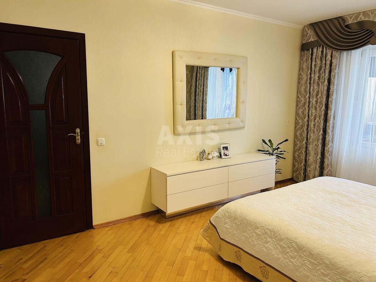 3k apartment pr-t Grygorenka Petra 5584599