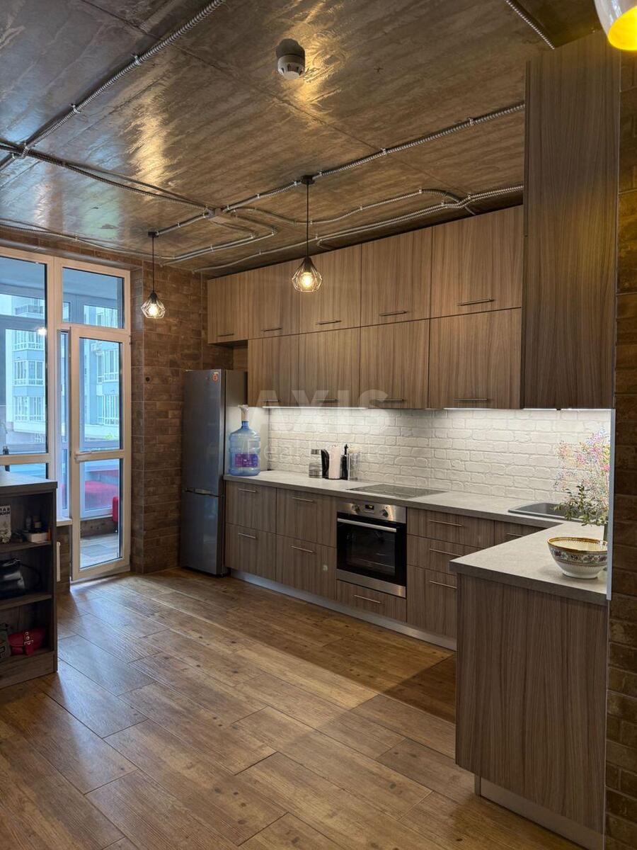 1k apartment vul. Sverstjuka Jevgena 4