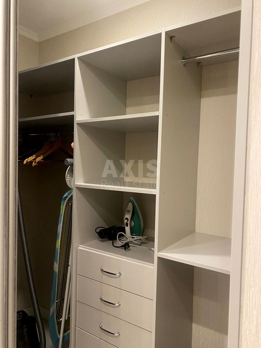 2k apartment pr-t Berestejskij 109631949