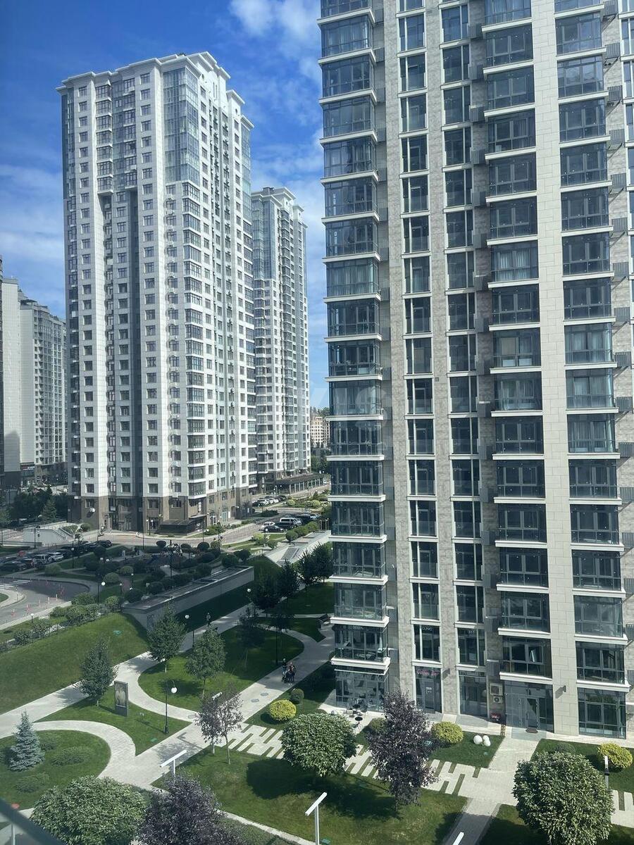 4k apartment vul. Dragomyrova Myhajla 18591984