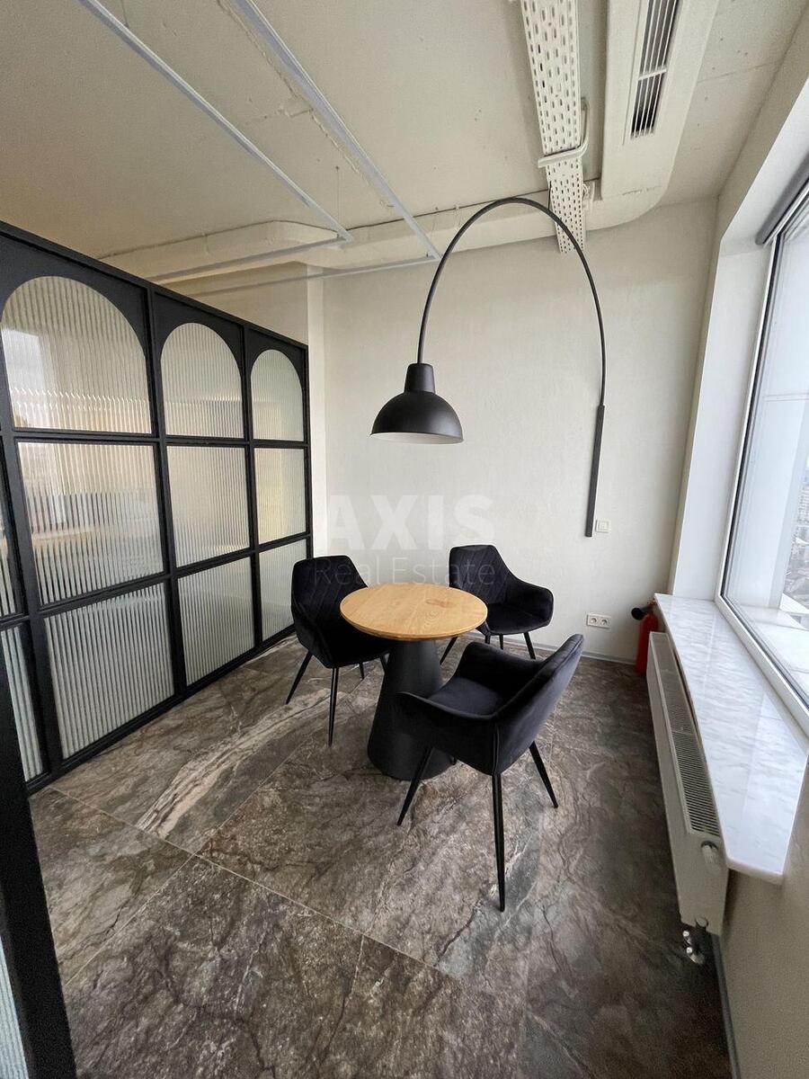 Office uzv. Klovs'kyj 7, 166m22