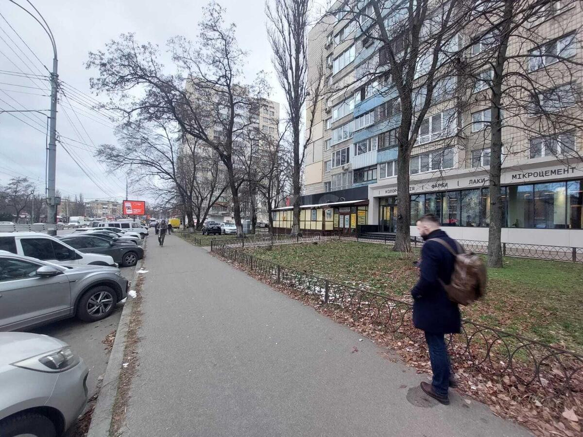 Объект торговли бул. Чоколовский 20, 175м22
