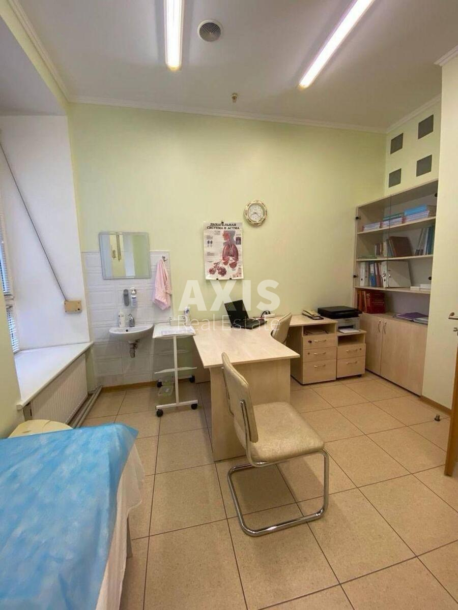 Офис ул. Сечевых Стрельцов 42, 241м2585670