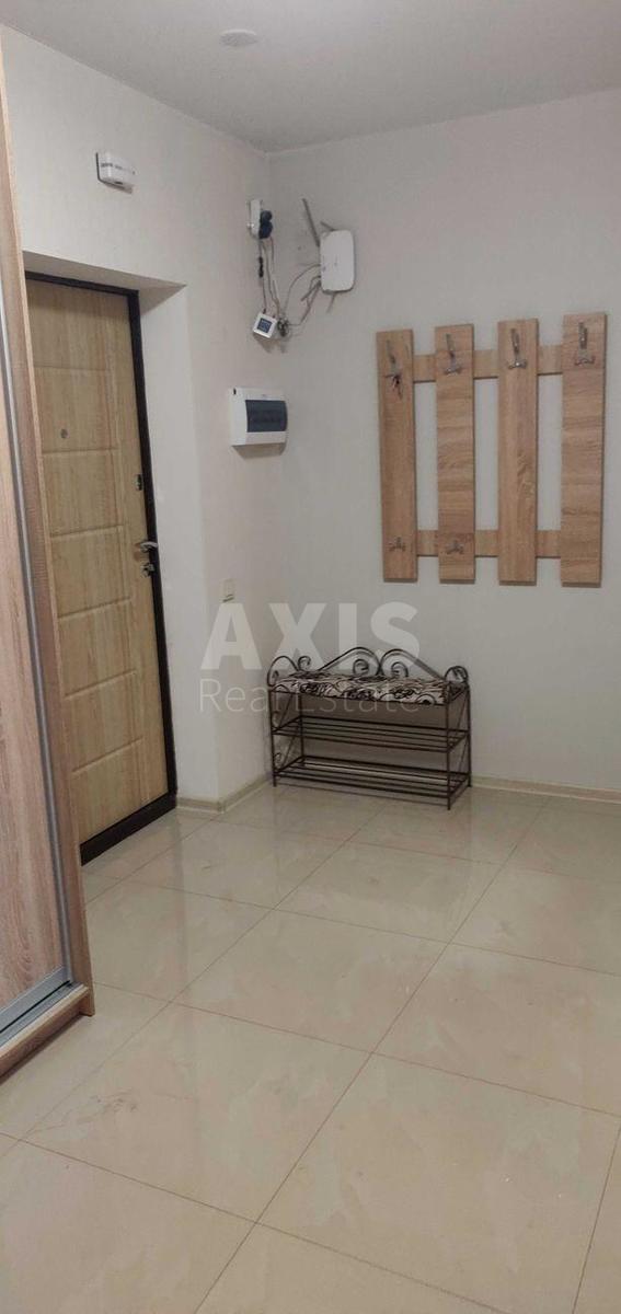 1k apartment vul. Revuc'kogo 402