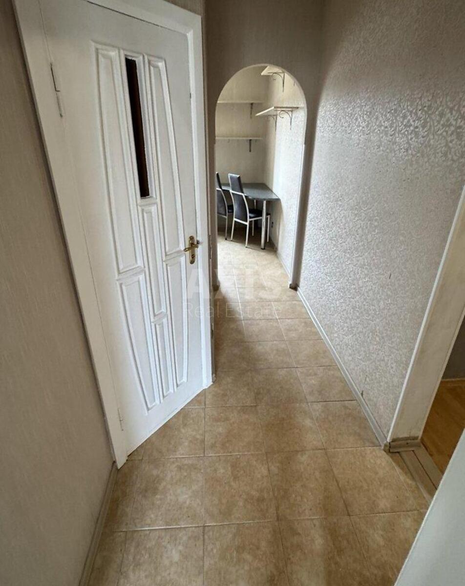 3k apartment pr-t Majakovs'kogo Volodymyra 692