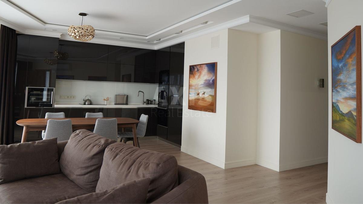 3k apartment vul. Lypkivs'kogo Vasylja Mytropolyta 16А1