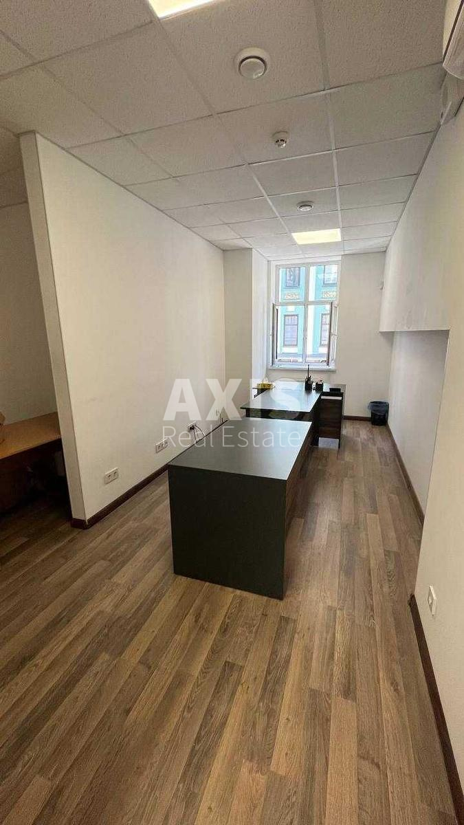 Office vul. Vozdvyzhens'ka 45, 268m2338222