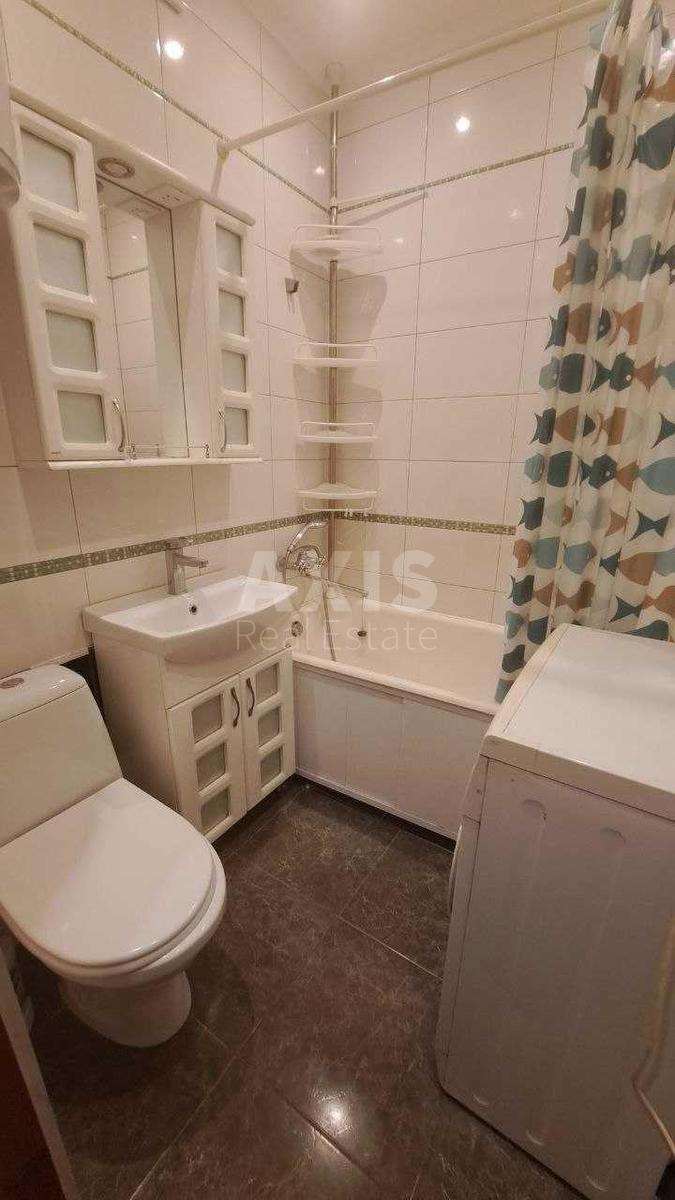 3k apartment vul. Jerevans'ka 295