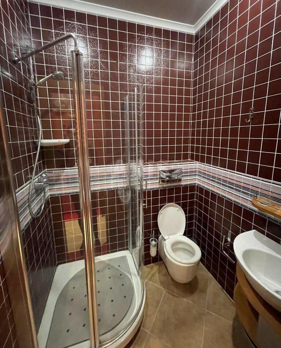 2k apartment vul. Jevgena Konoval'cja 32Г10