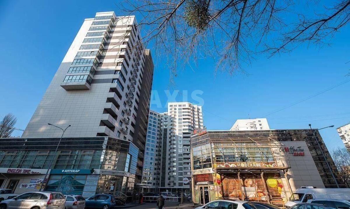 Office vul. Patriarha Mstyslava Skrypnyka 40, 129m2